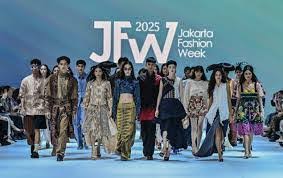 Wearable Fashion Indonesia 2025: Kolaborasi Teknologi, Gaya & Budaya